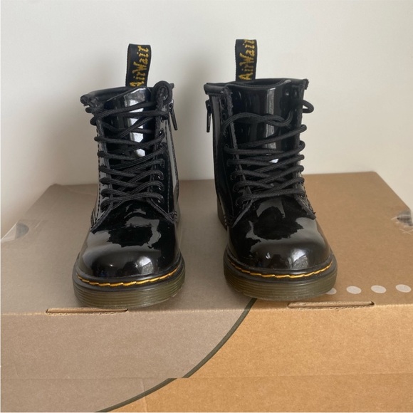 Dr. Martens 1460 Patent Black Leather Lace Up Zip Ankle Boots Toddler -SZ 8 C - Picture 4 of 12